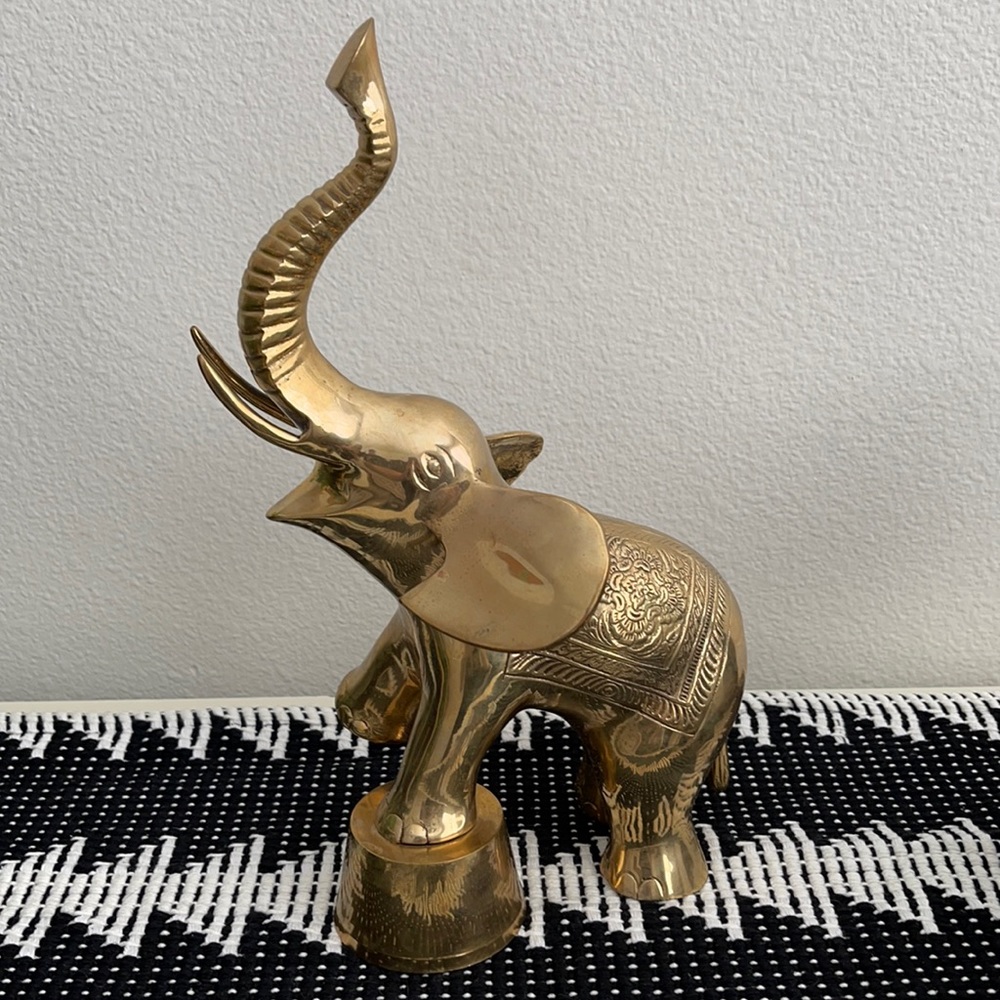Brass elephant